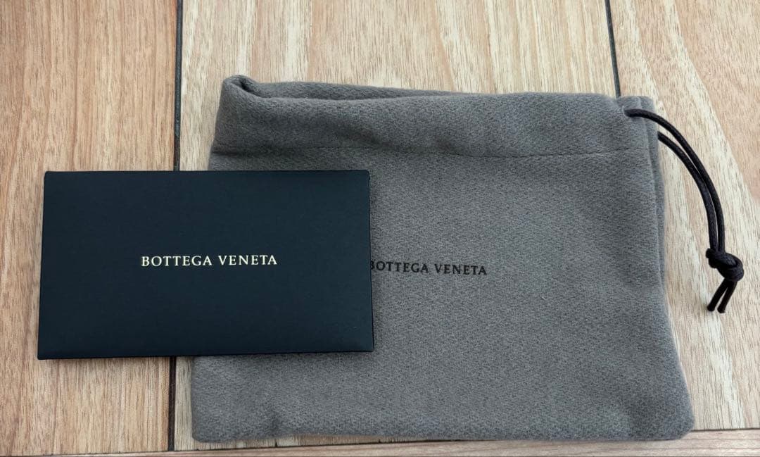 【極美品】BOTTEGA VENETA キーリング　ブラック