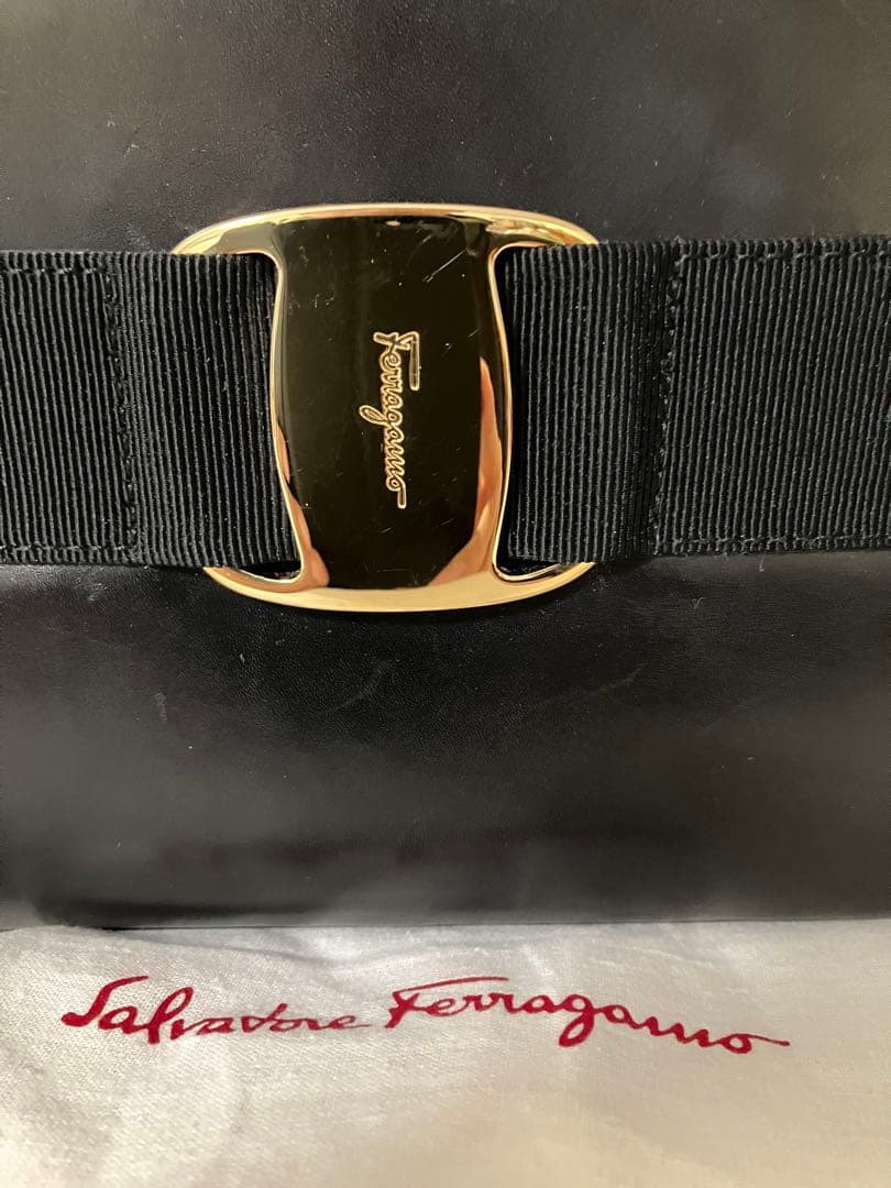 新品未使用　フェラガモ　ショルダーバッグ　AQ-217203