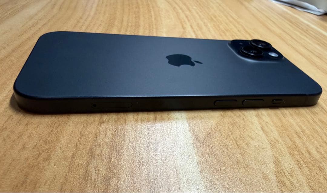 Apple iPhone 15 ブラック 本体 SIMフリー