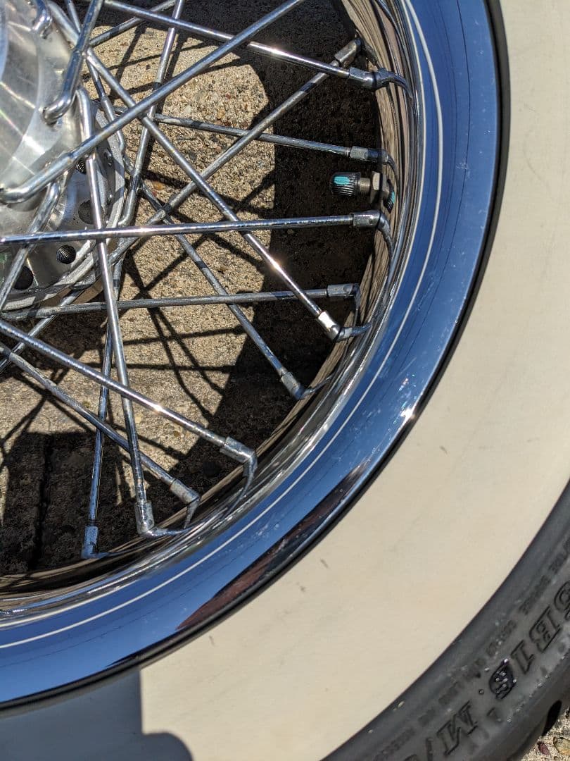 ハーレー　純正　ソフテイル ホイール　タイヤ　16インチ　リア　ホワイトリボン