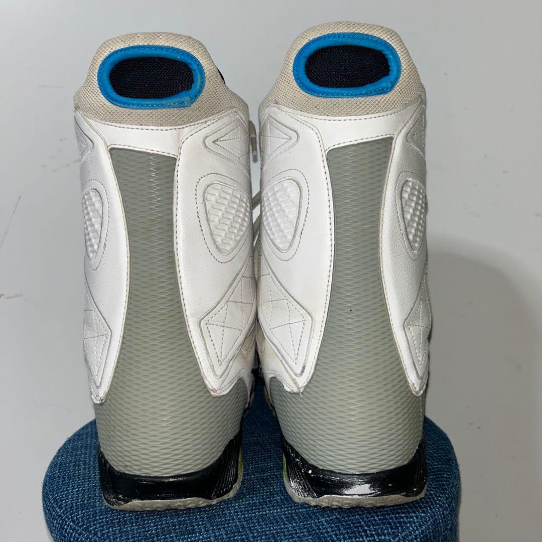 レアNIKE ZOOM怪獣　ナイキ　スノーボードブーツ　25cm