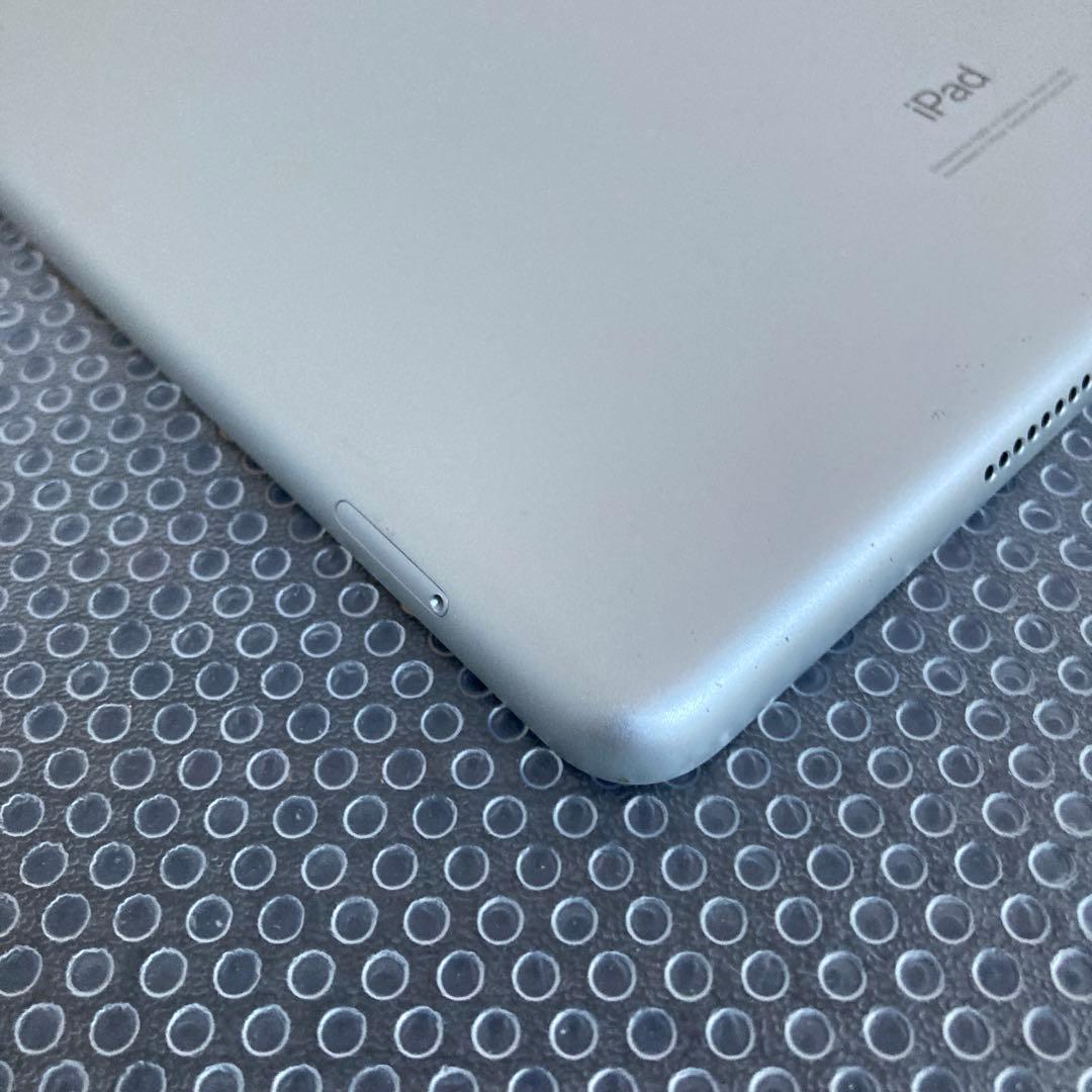 798【早い者勝ち】電池最良好☆iPad7 第7世代 32GB SIMフリー☆
