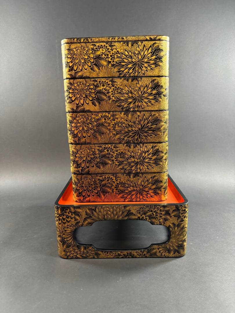 セール　輪島塗　重箱　菊　総沈金五段　5段　お正月　能登　共箱　重台