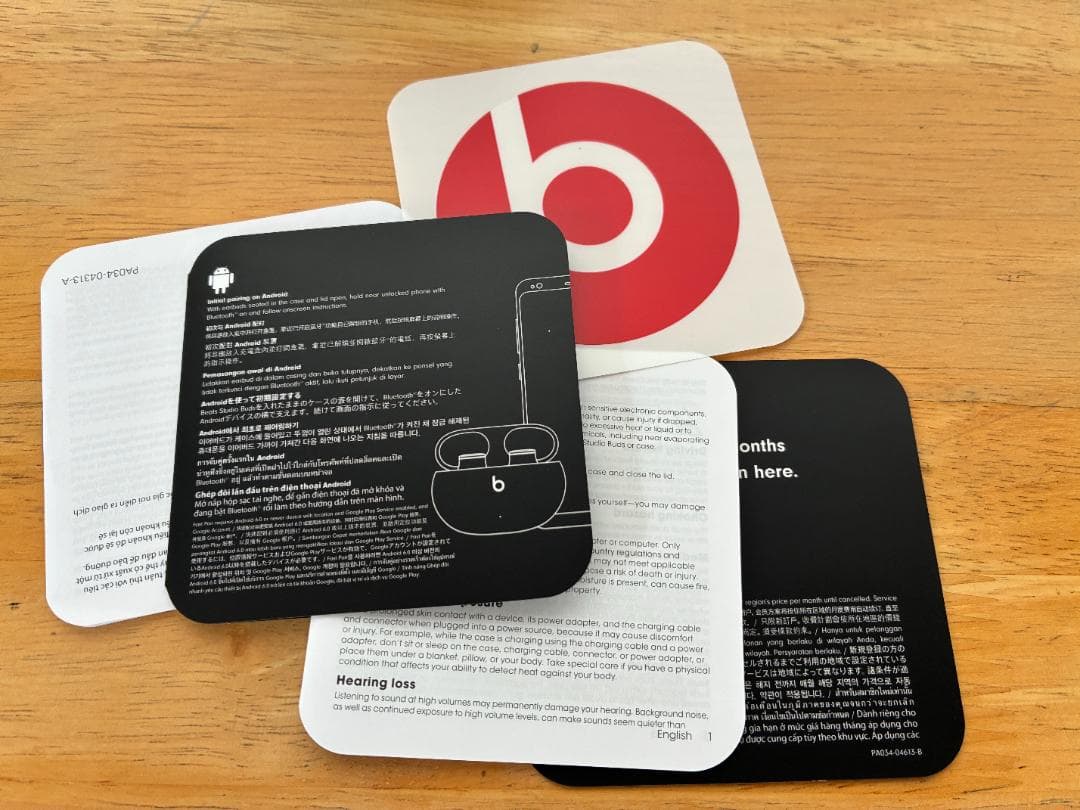 Beats Studio Buds ブラック