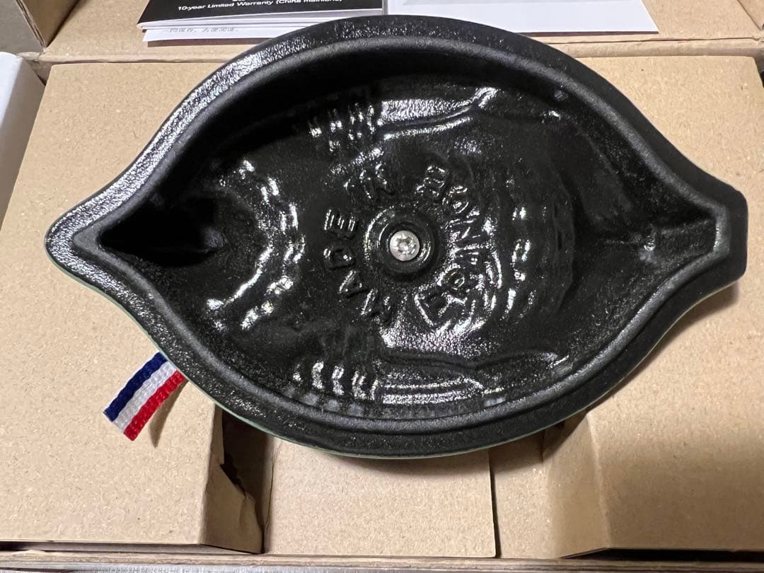 完売品　レア　ストウブ　スモールチキン 11 cm バジルグリーン