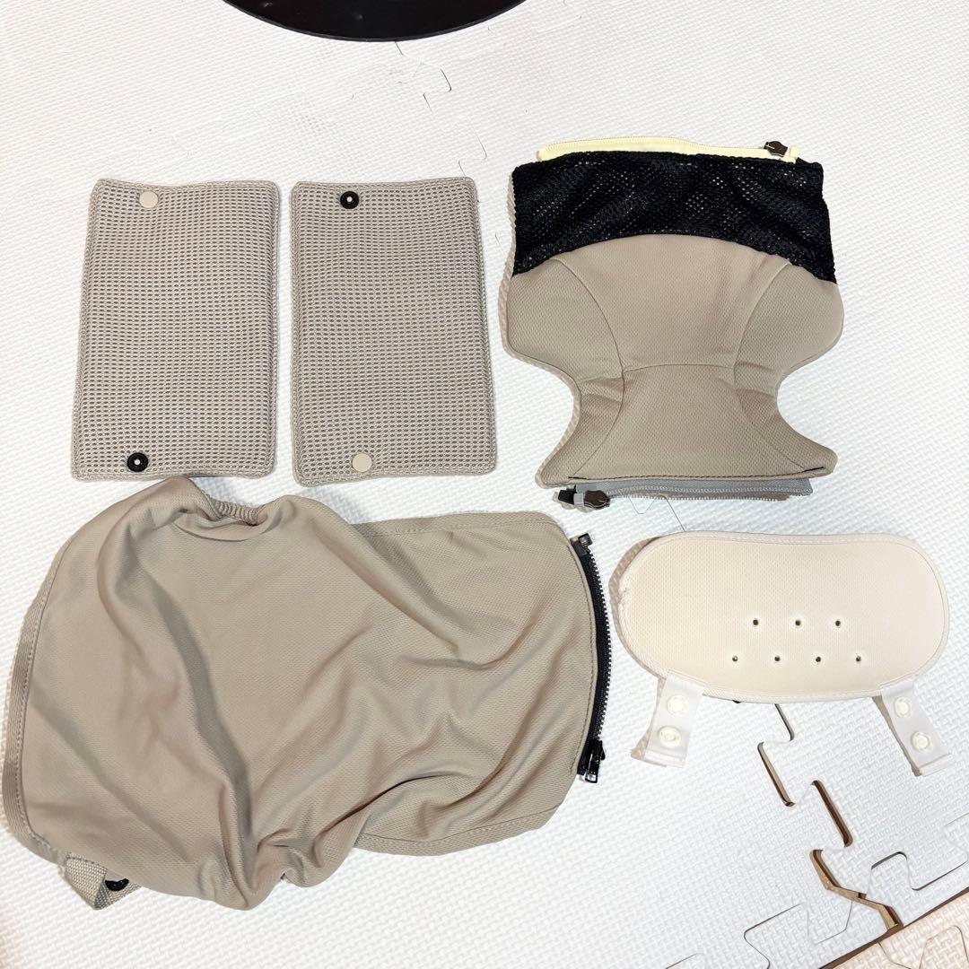 【極美品】Aprica アップリカ 抱っこ紐 ラクリス ベージュ 限定カラー