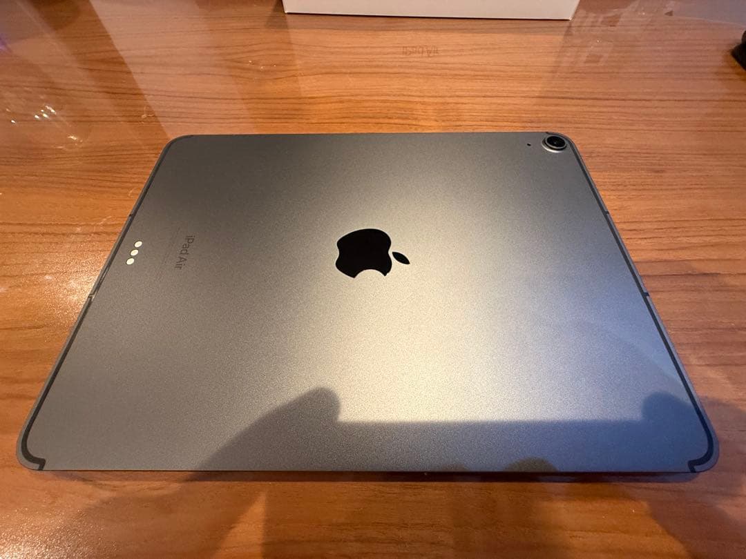 iPad 10.9インチ スペースグレー 64G Magic Keyboard付