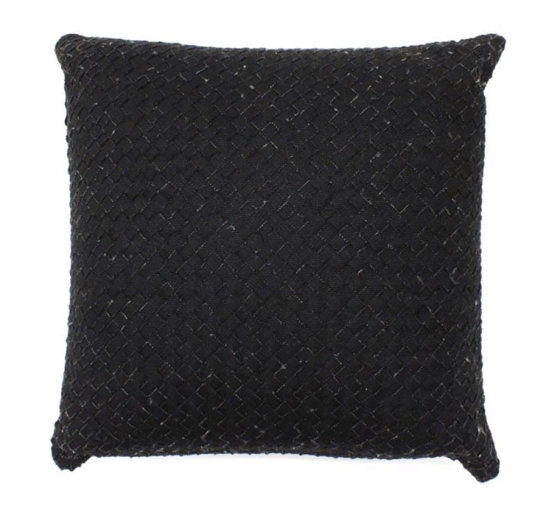 激レア　ボッテガヴェネタ　ブラックリネン　キャンバス　イントレスクエアクッション