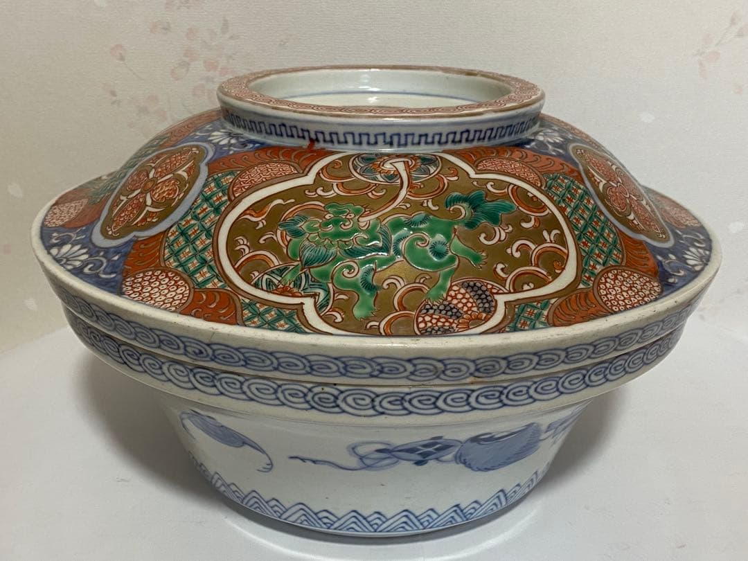 ♦古伊万里 染付 金襴手 獅子 宝尽くし紋様 蓋付き鉢 江戸時代後期 骨董品