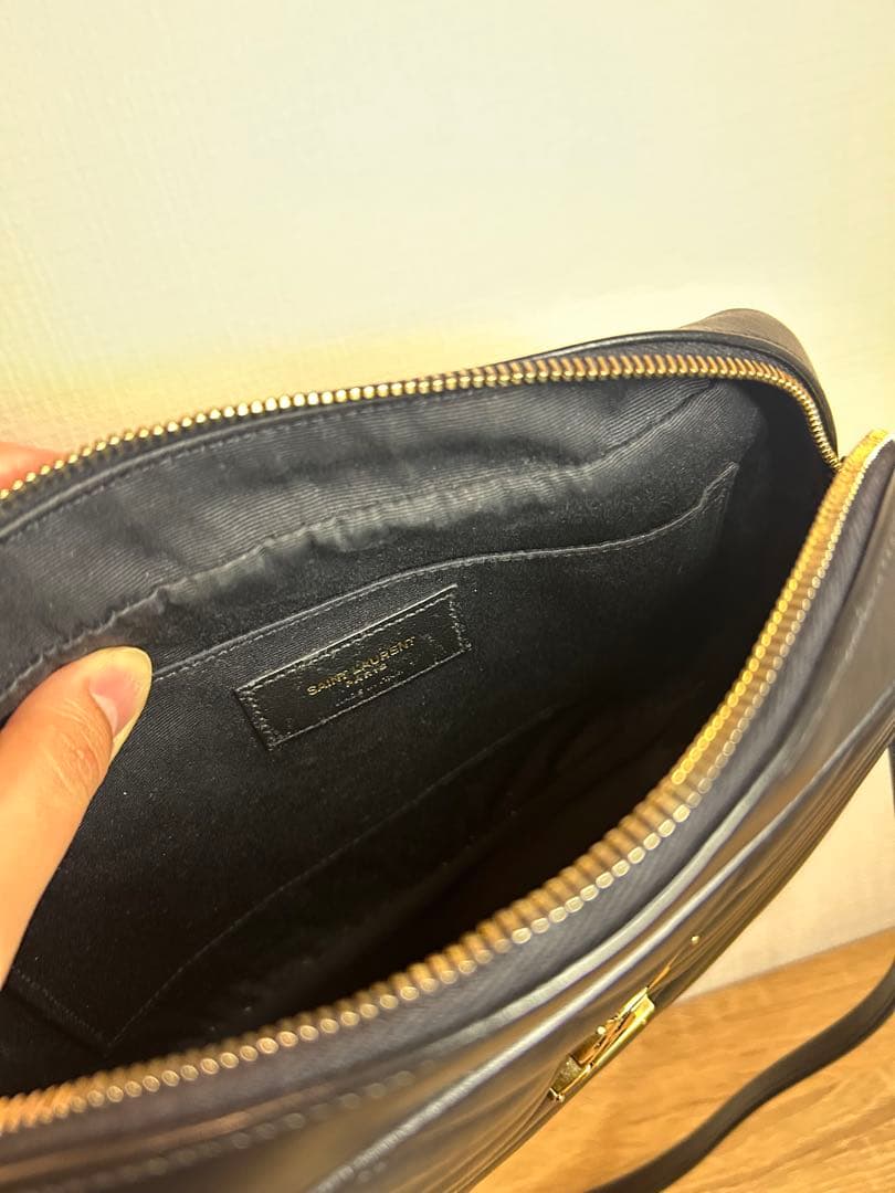 YSL ブラック ショルダーバッグ タッセル付き