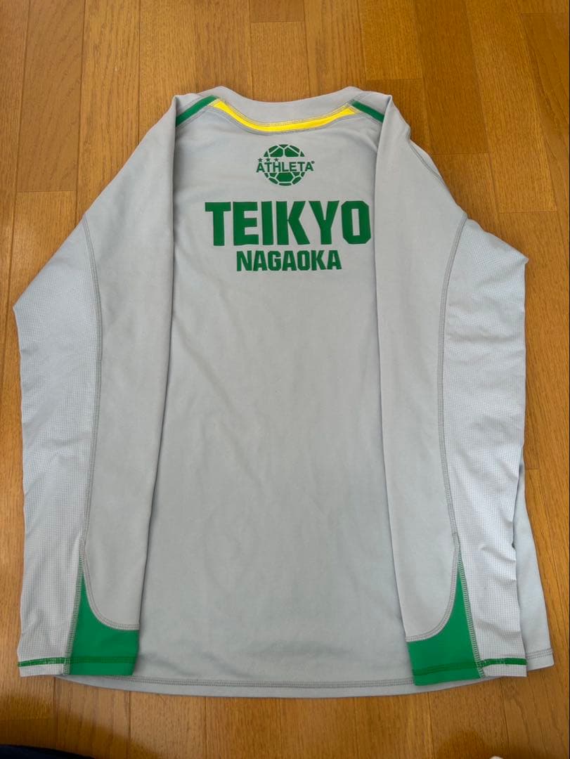 帝京長岡　サッカー　長袖　ウェア
