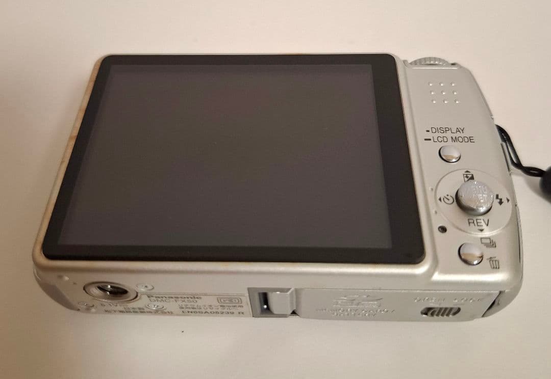[美品] パナソニックPanasonic LUMIX DMC-FX50