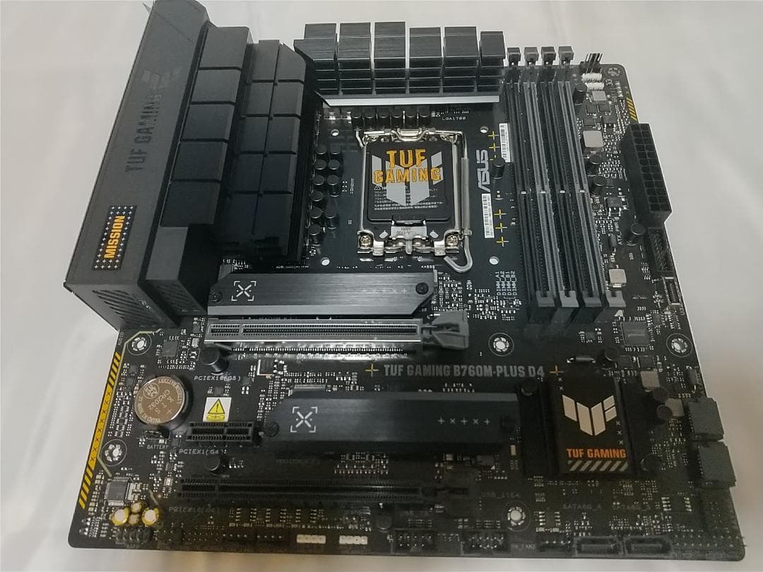 ASUS TUF GAMING B760M-PLUS D4 マザーボード