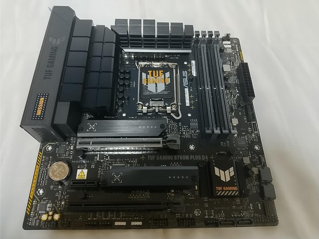 ASUS TUF GAMING B760M-PLUS D4 マザーボード