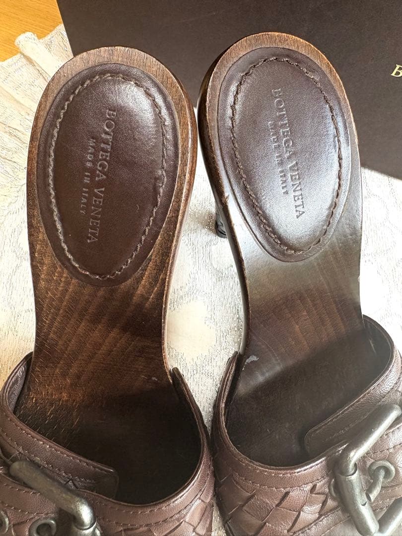 BOTTEGA VENETA ボッテガヴェネタイントレチャートサンダルミュール