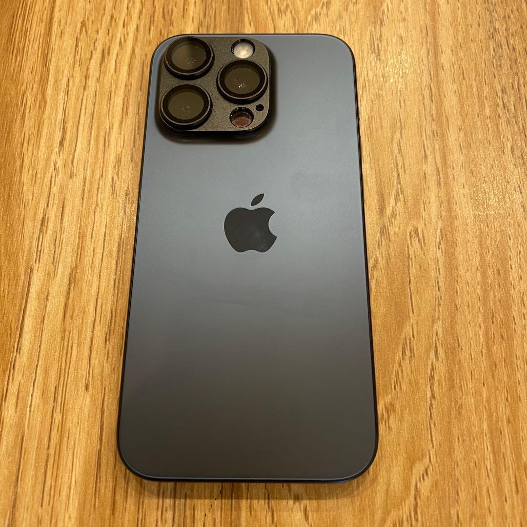【寺の助】極美品 iPhone 15 Pro 512GB SIMフリー