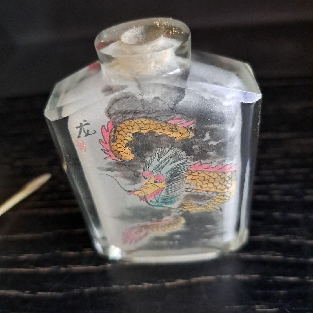 中国　清時代　硝子鼻煙壺　古玩　内絵龍文　角形精密　両面龍　内絵図　蓋◯◯牙さじ