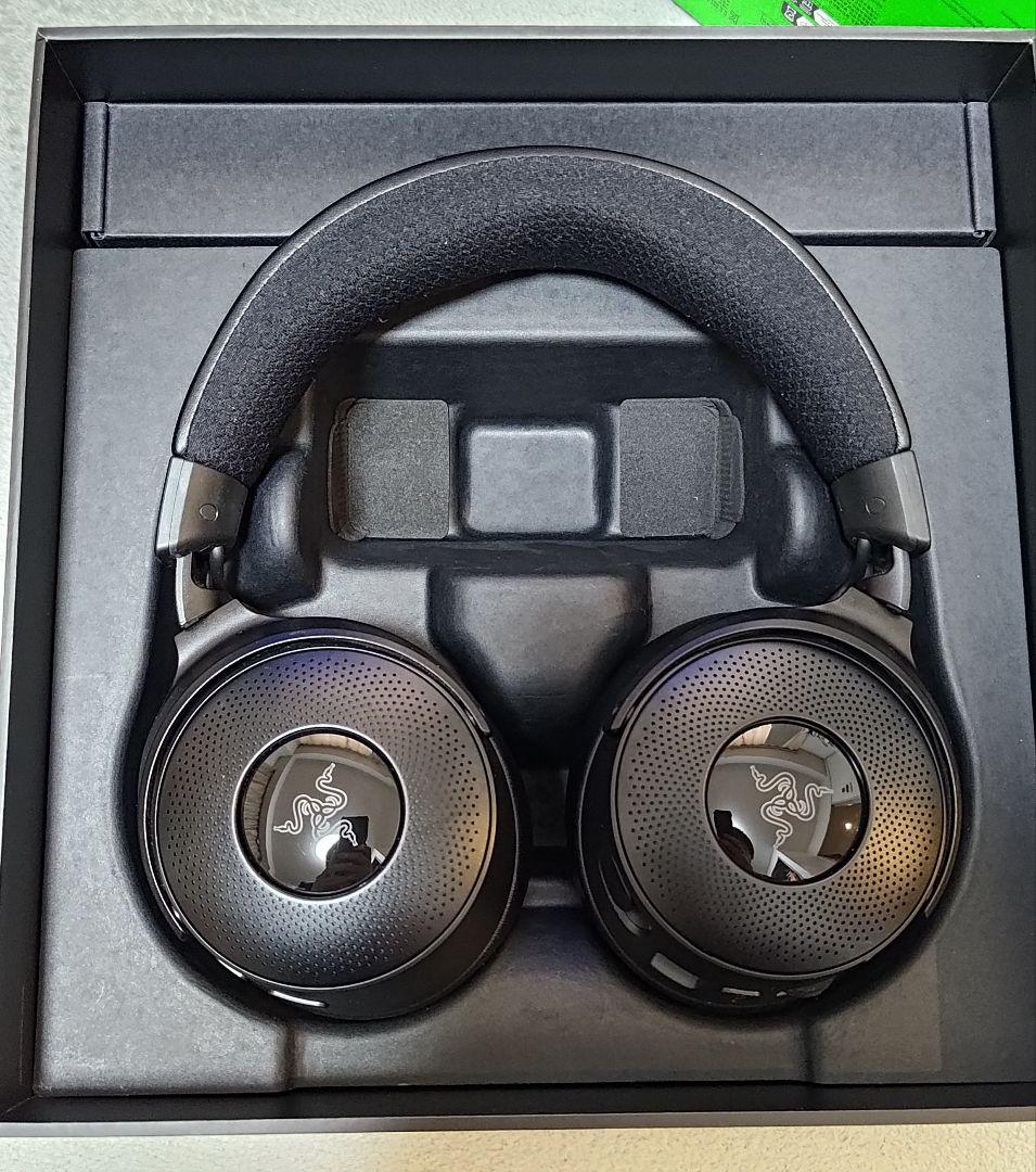 Razer Kraken Pro ワイヤレスゲーミングヘッドセット+スタンド