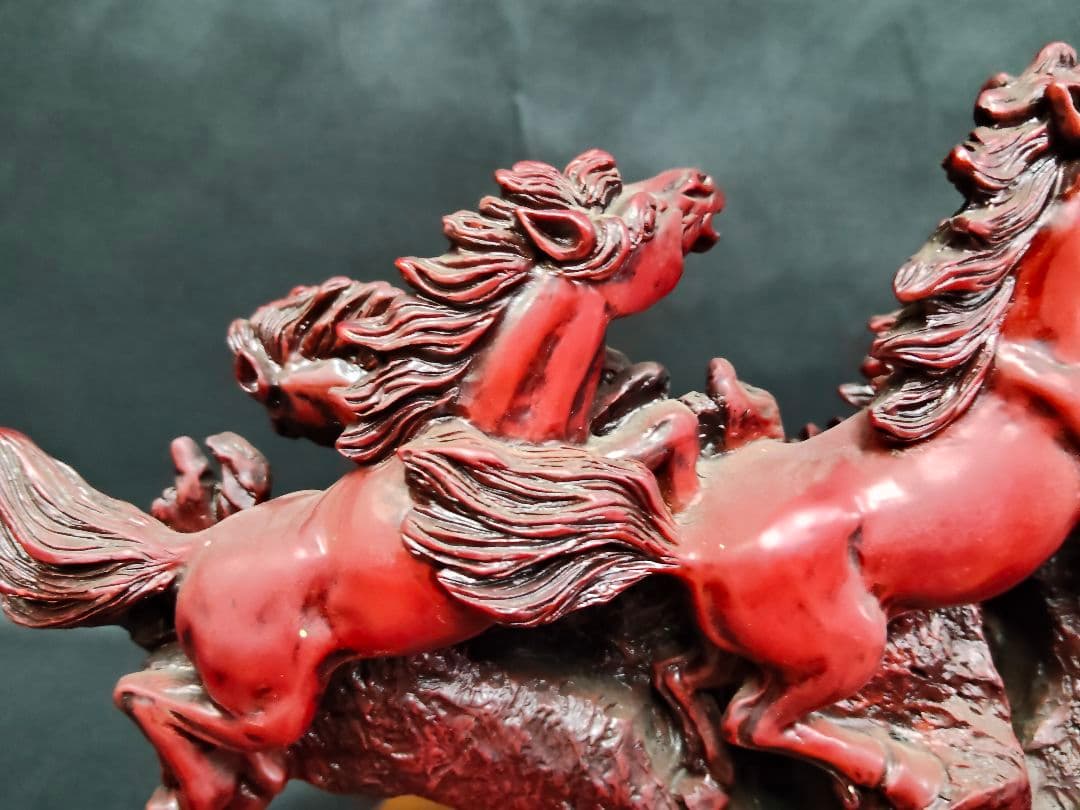 ​【重さ6.4kg】馬 置物 九馬 疾走馬 金属製 縁起物 オブジェ