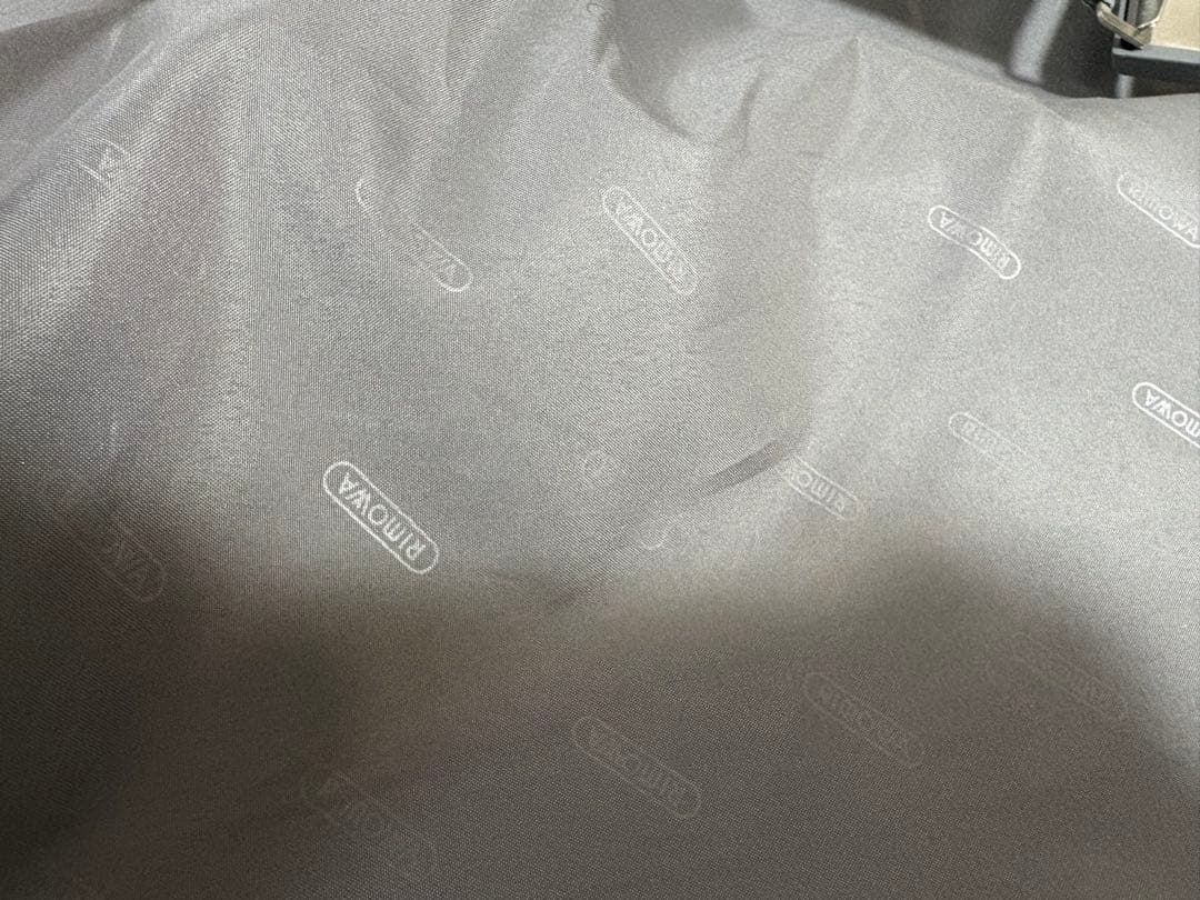 大容量 RIMOWAリモワ サルサ104L 4輪キャリーケース ブラック