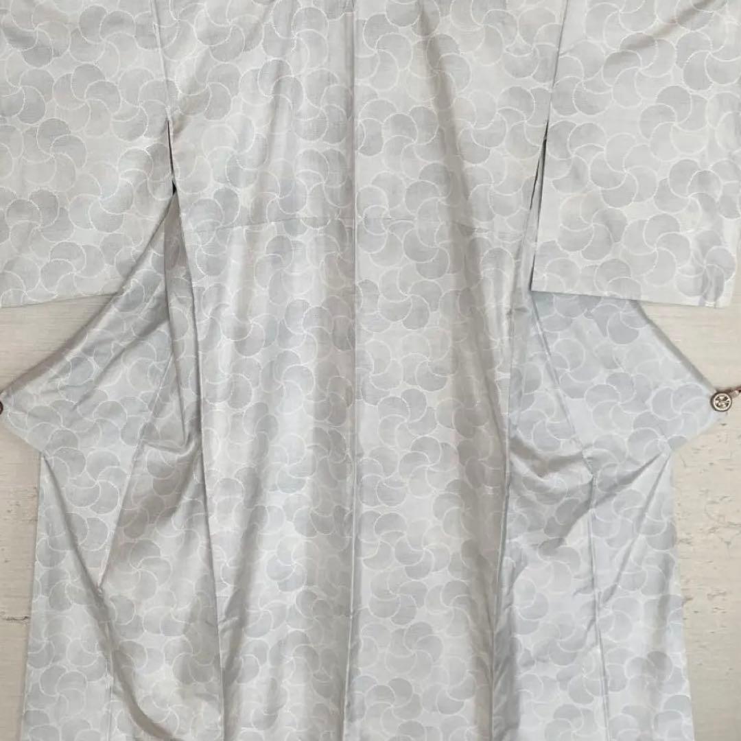 値下げ　本場大島紬　白大島　重ね梅　しつけ付き未着用　ゆったりサイズ