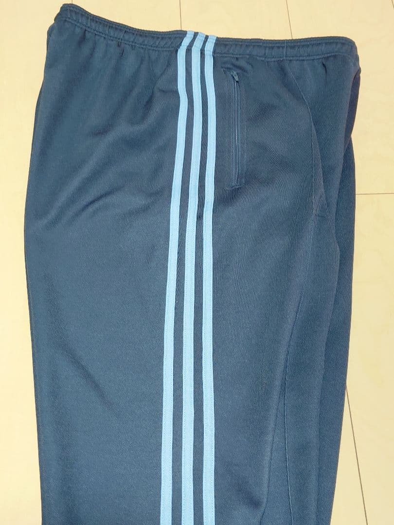 ♦大きめサイズO♦ アディダス ◆９０年代当時もののジャージ上下セット♦水色/紺