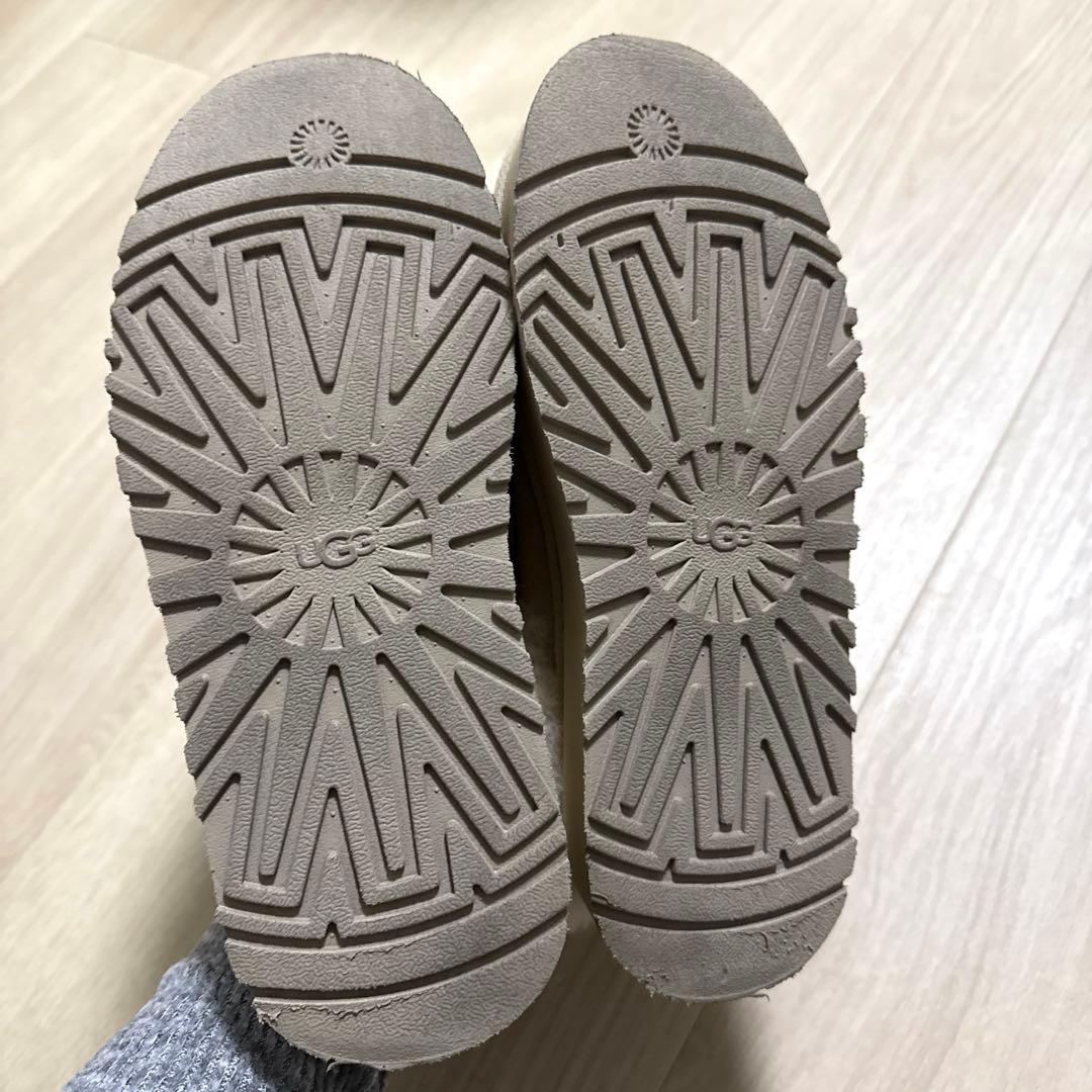 UGG×SNIDEL WTAZZELLE ベージュファームートンブーツ24