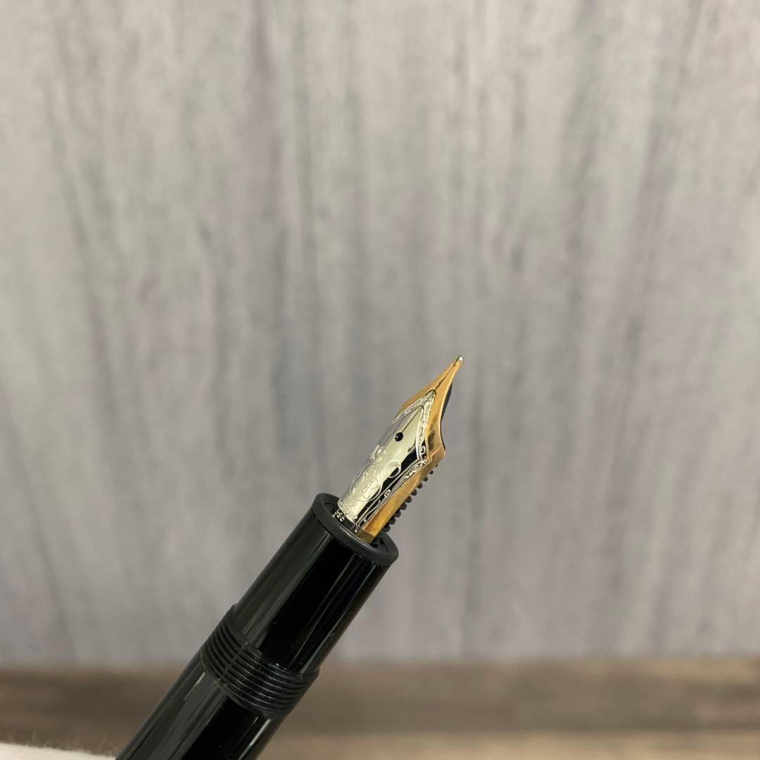 m061207m ★美品★ モンブラン　マイスターシュテュック万年筆 黒　146