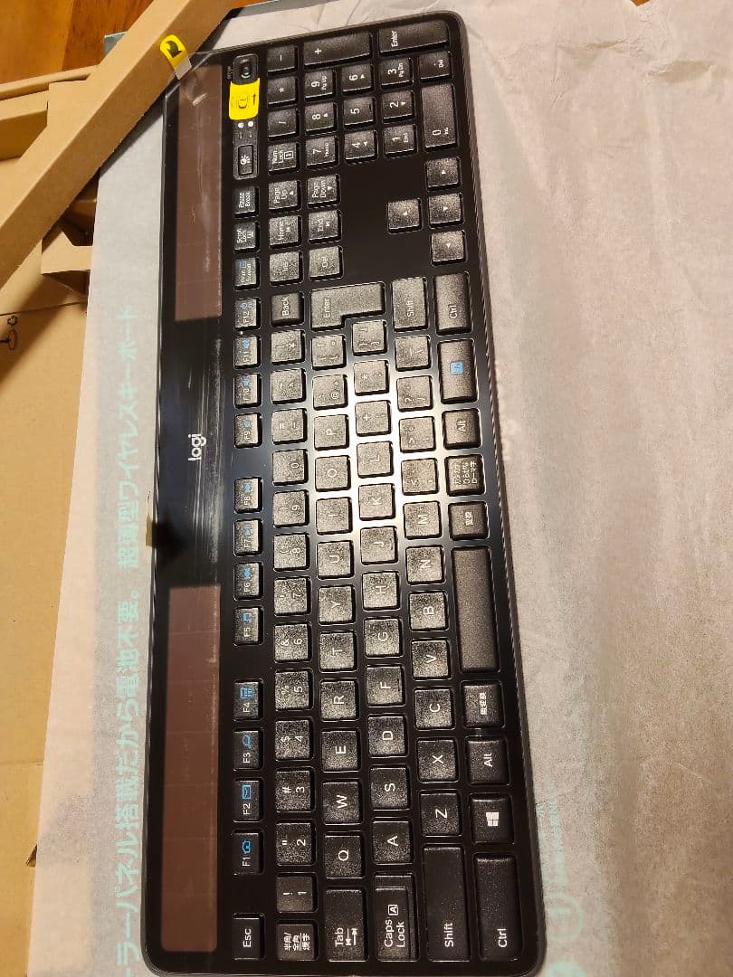 美品　logicool K750r ソーラーワイヤレスキーボード
