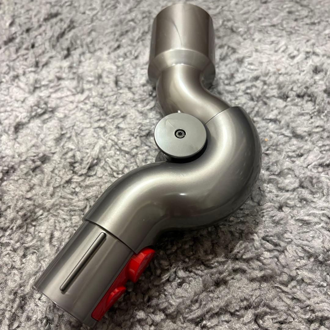 Dyson v8 fluffy+ 本体 各種アタッチメント付き