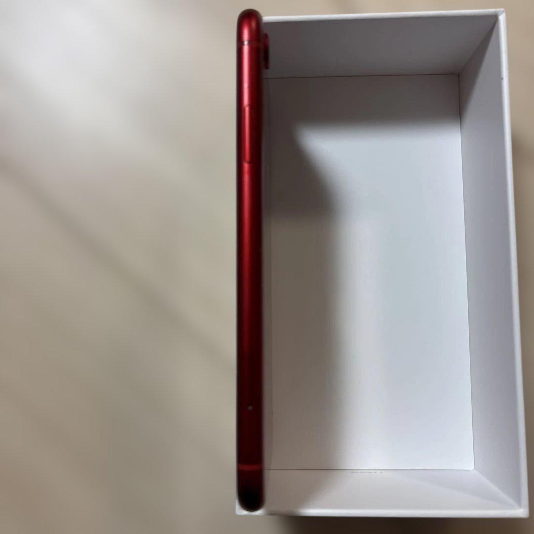iPhone XR レッド　アイフォン
