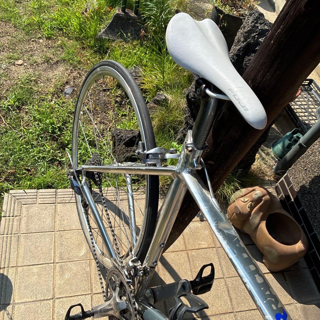 Fuji BARRACUDA 105 ロードバイク