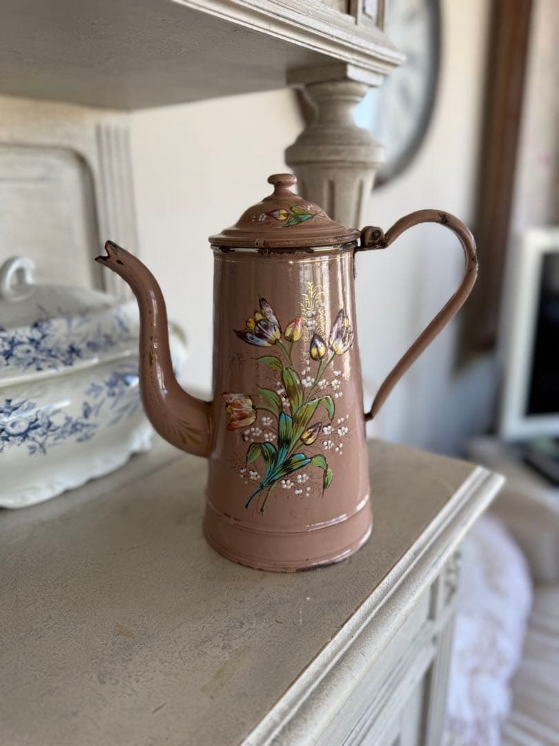 フランスアンティークエトワール社ミルクティー色チューリップ柄のホーローポット