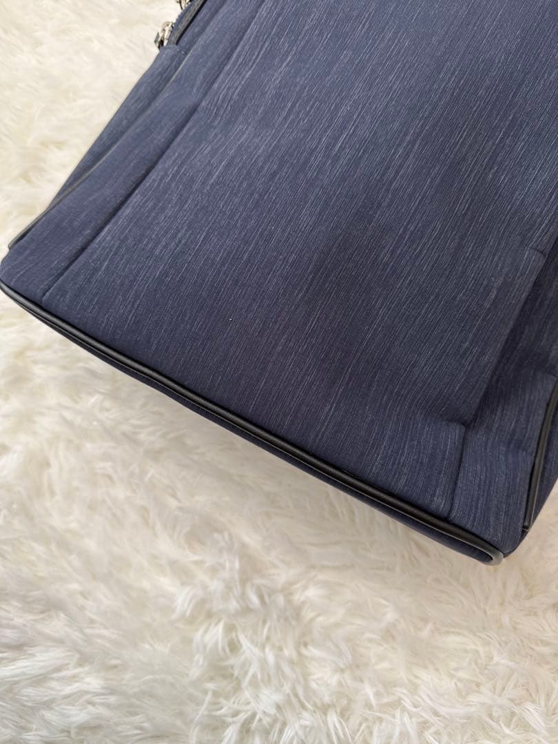 新品　タケオキクチ　ビジネスリュック　ロゴあり