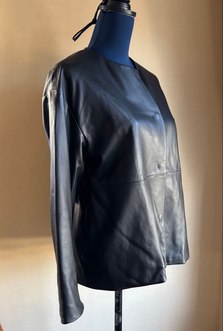 LYBY LYCKA 羊革ノーカラーレザージャケット 11AR ブラック 軽量