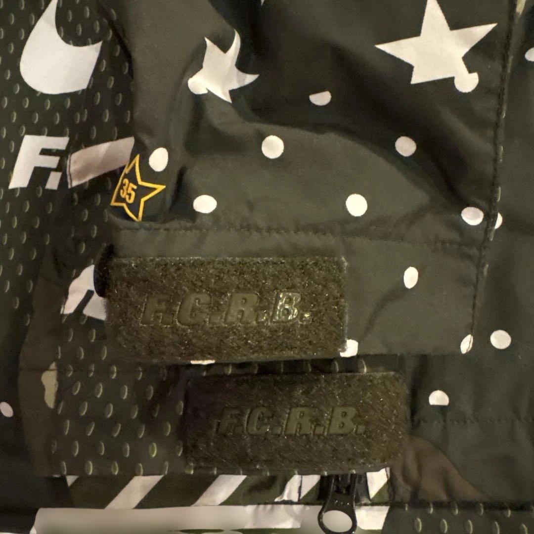 NIKE F.C.R.B ナイロンジャケット　M 迷彩柄　カモフラ　NIKE 星