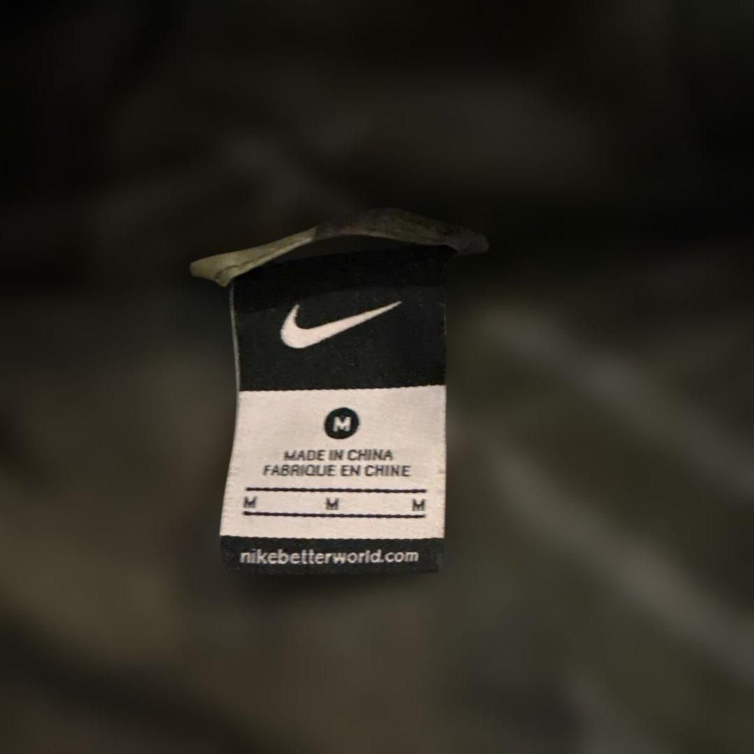 NIKE F.C.R.B ナイロンジャケット　M 迷彩柄　カモフラ　NIKE 星