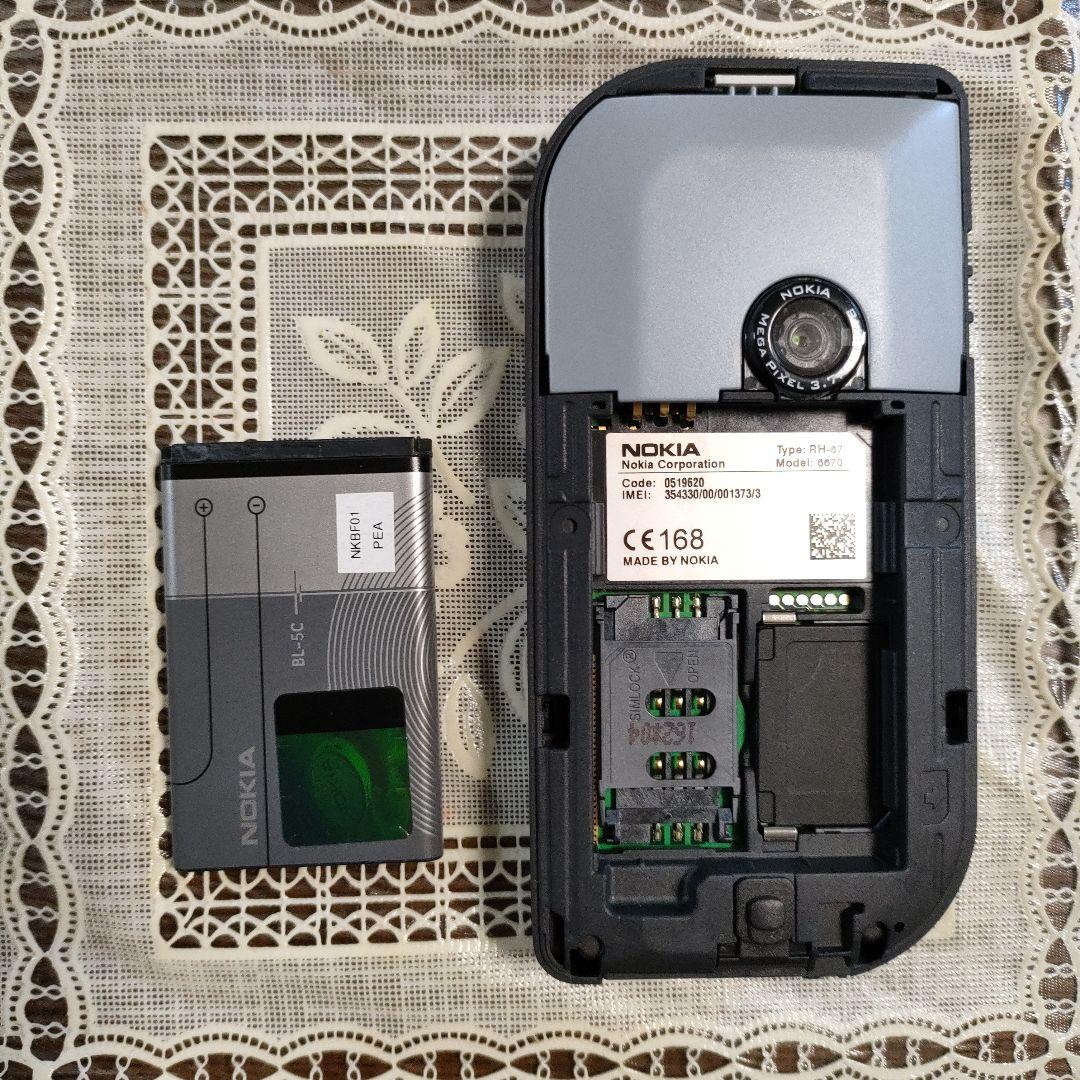 \"未使用\"ノキアNOKIA携帯電話『6670』純正バッテリー、液晶保護フィルム付