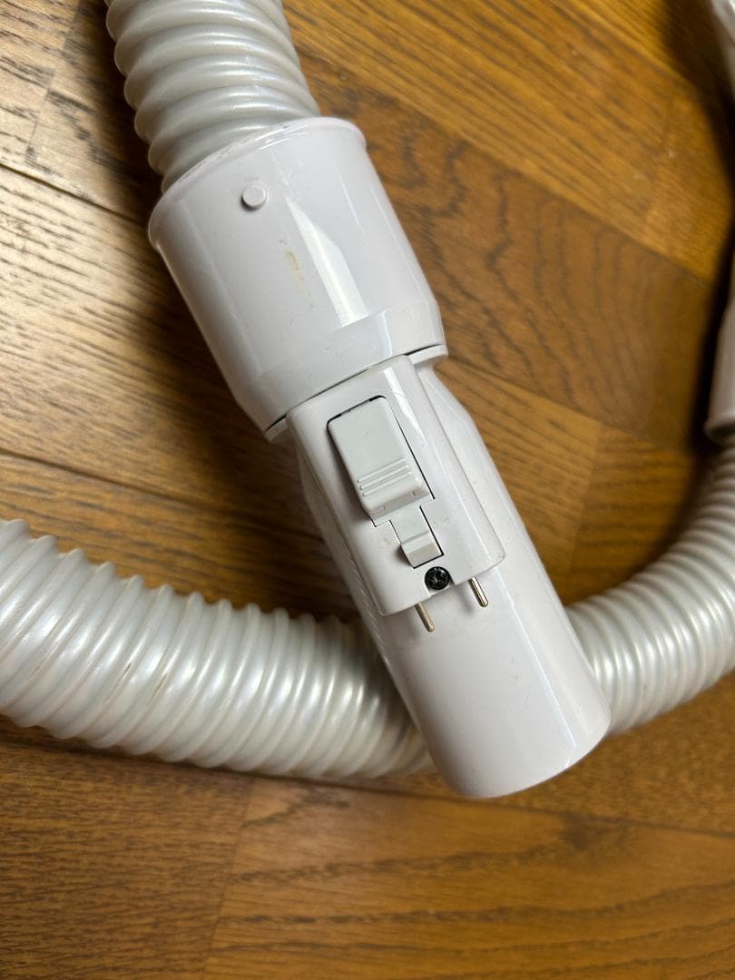 TOSHIBA 紙パック式掃除機 VC-D50K(L)｜紙パック付き