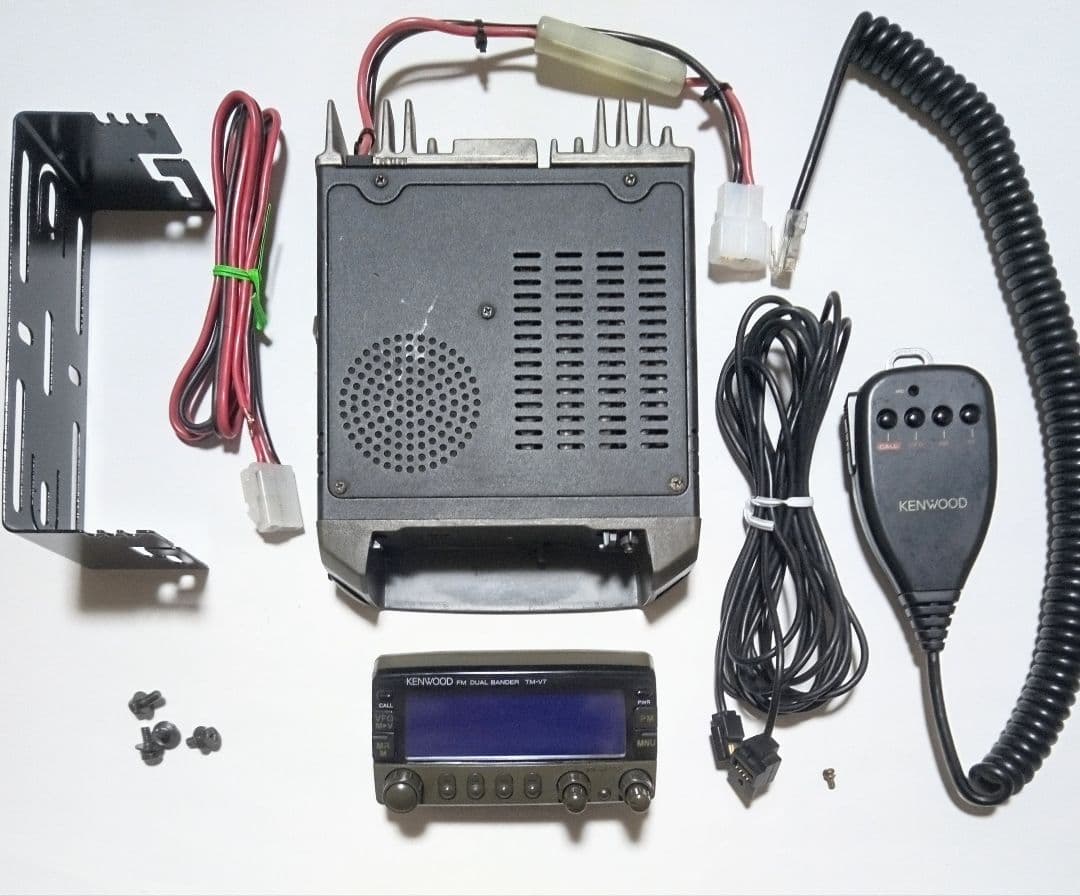 ケンウッド製　TM-V7 (145/433) 20 / 20 w　動作品