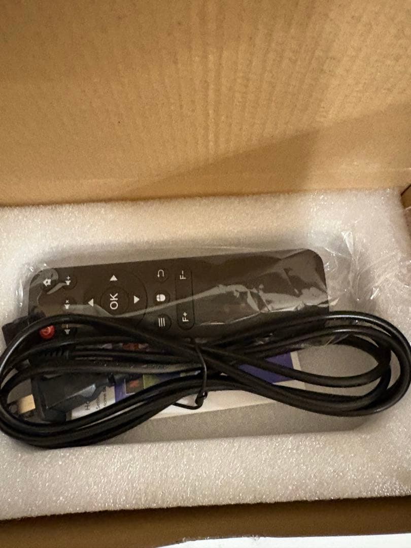 プロジェクター WiFi & Bluetooth 内蔵自動台形補正フォーカス