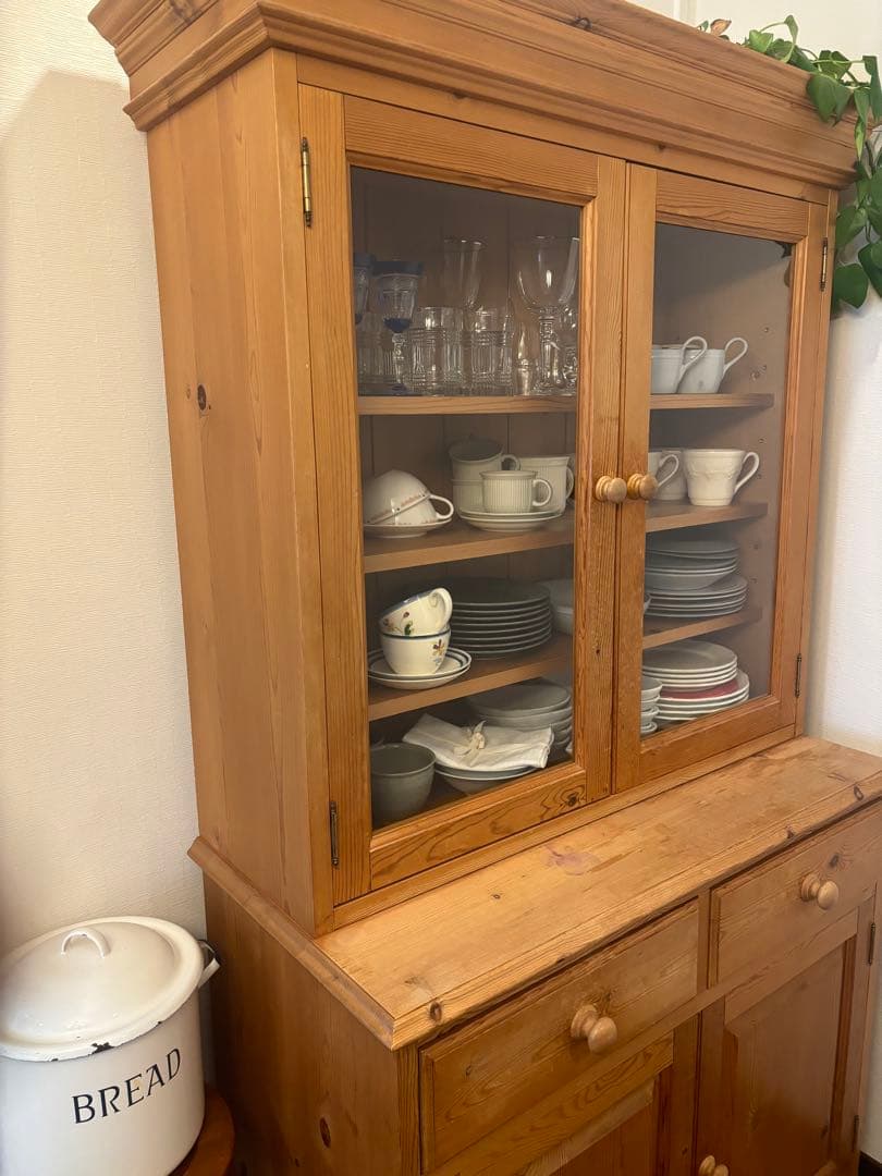 ペニーワイズ   食器棚　THE PENNY WISE