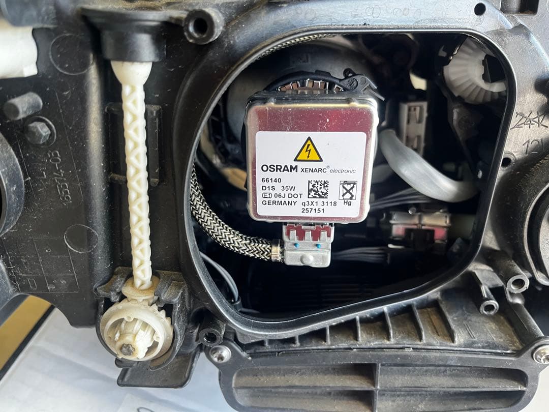  F10 ヘッドライト左右