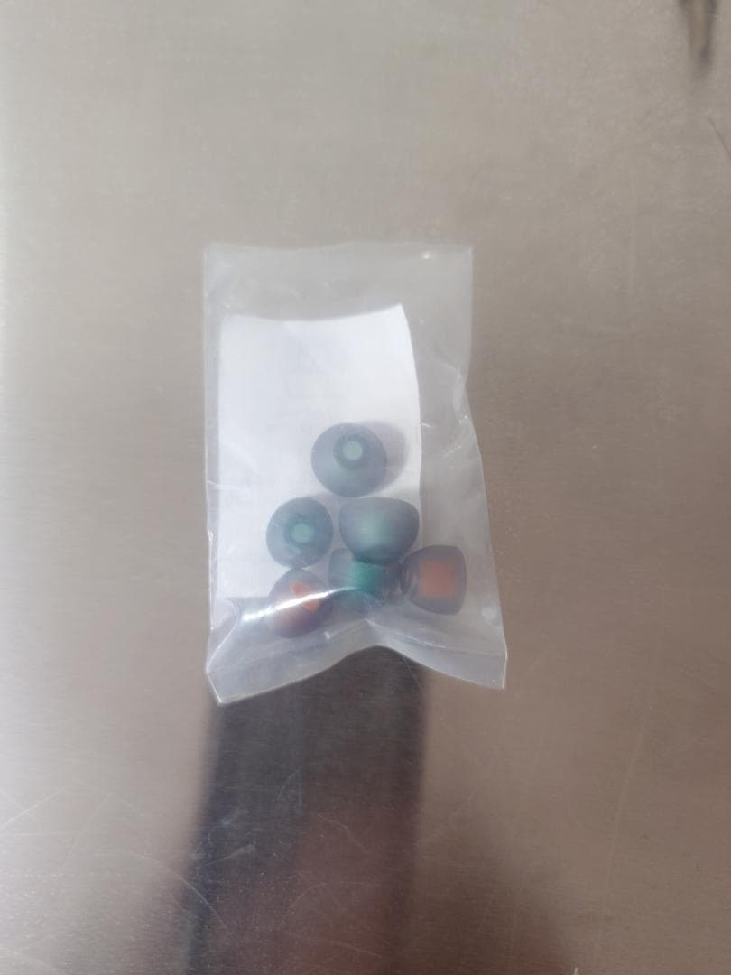 ソニー ヘッドホン一体型ウォークマン　NW-WS410