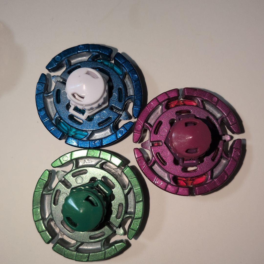 S*)様 メタルファイトベイブレード 貴重品セット ランチャーはオマケ