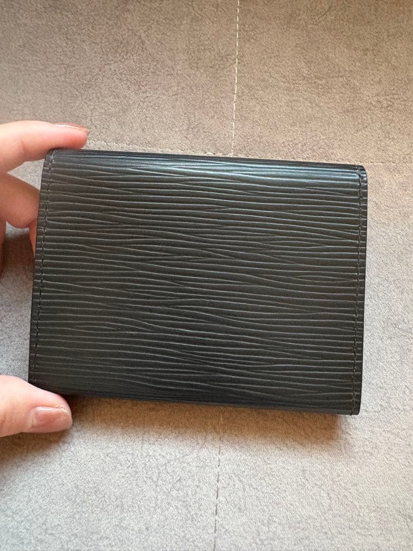 【未使用】ルイヴィトン　カルトドゥヴィジット　エピ　ノワール　黒　名刺入れ