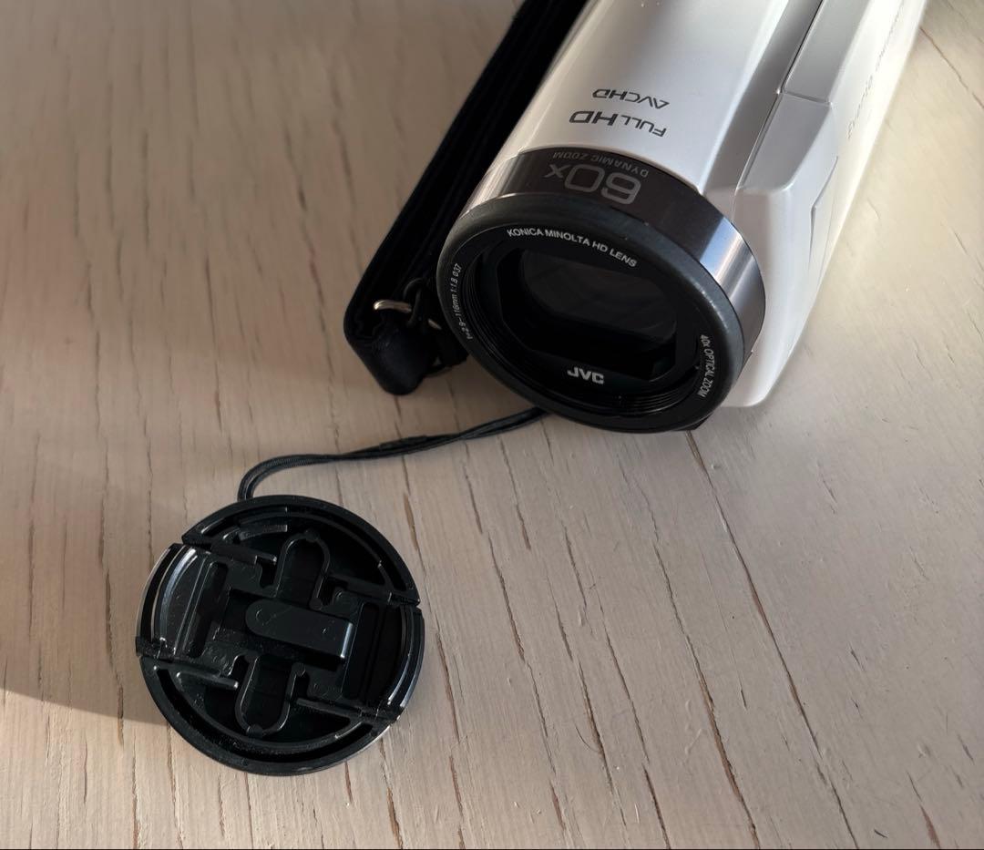 JVC Everio エブリオ　ハンディカメラ　GZ-F270-W　耐衝撃・低温