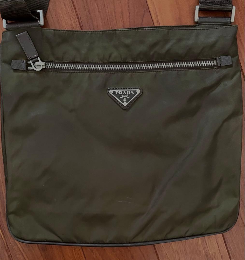 PRADA プラダ ショルダーバッグ　ナイロン　メッセンジャーバッグ