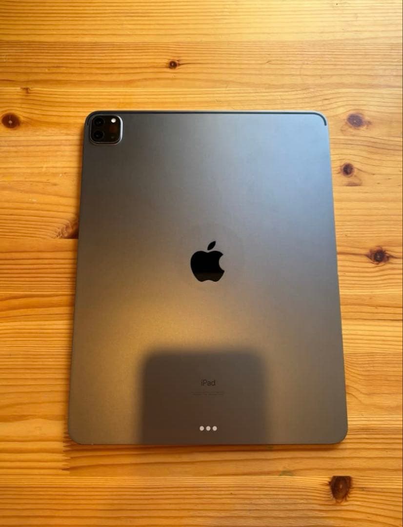 iPad Pro 12.9インチ （4世代）スペースグレー