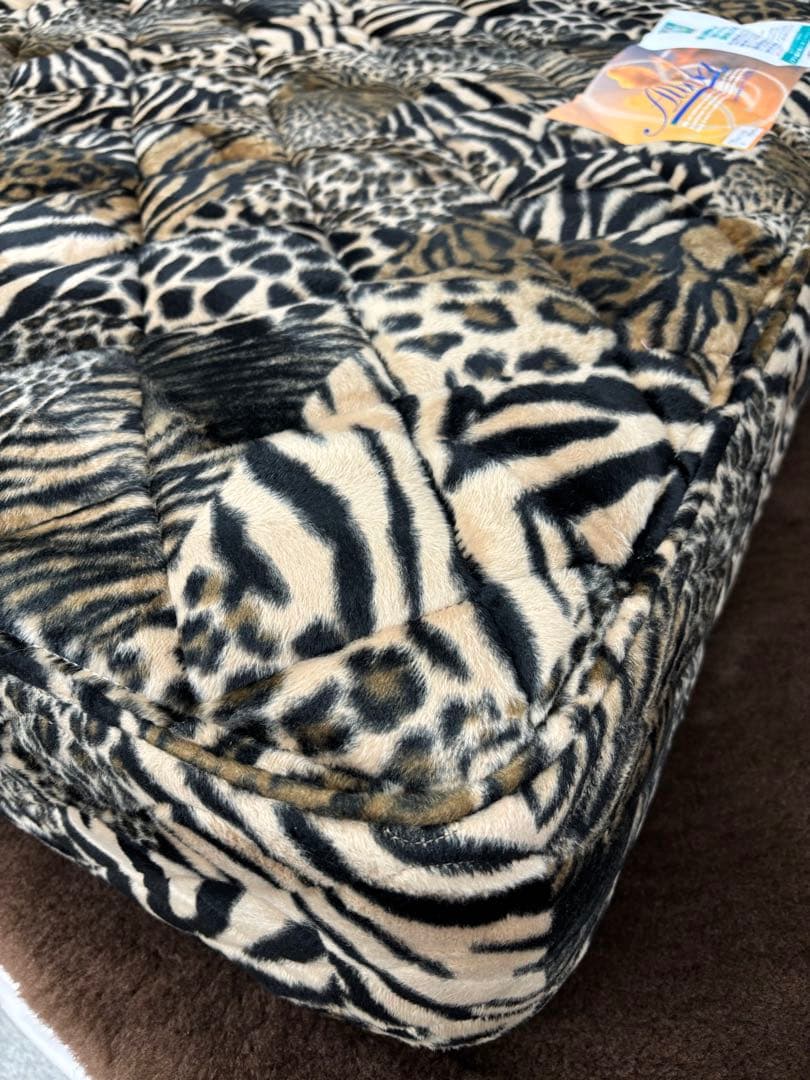 フランスベッド 豹柄(ヒョウ柄) ベッドマットレスM(日本製) 美品　送料込